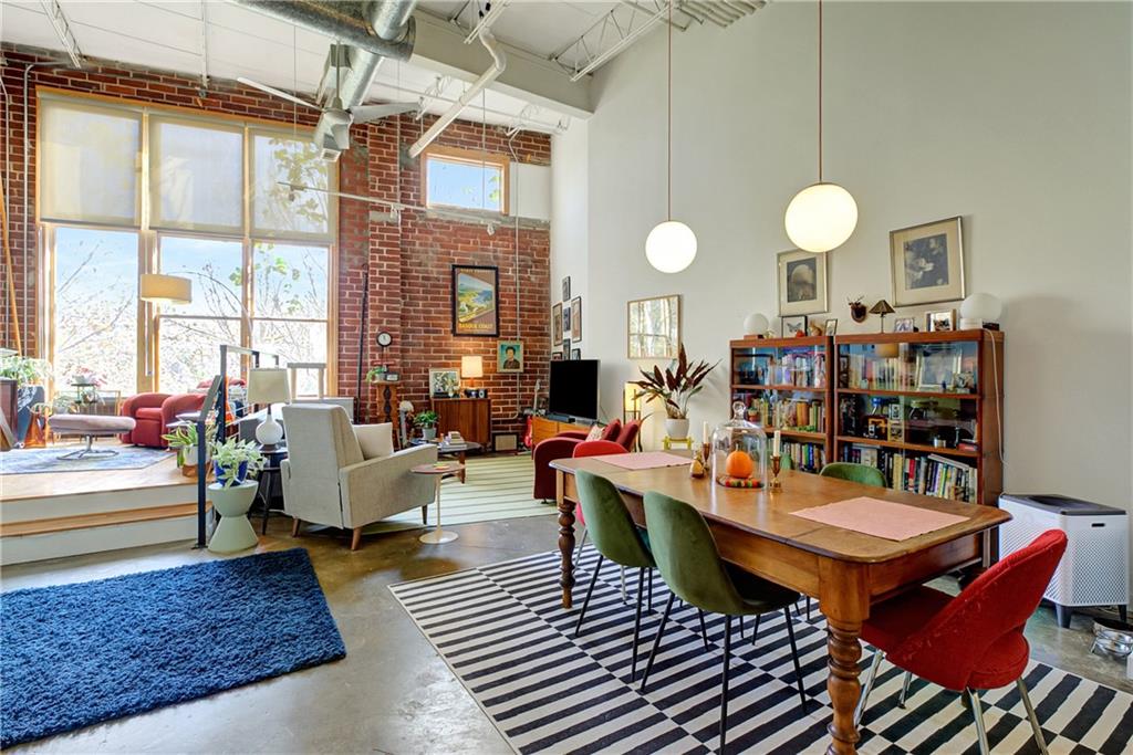 174 Chester Avenue SE 111