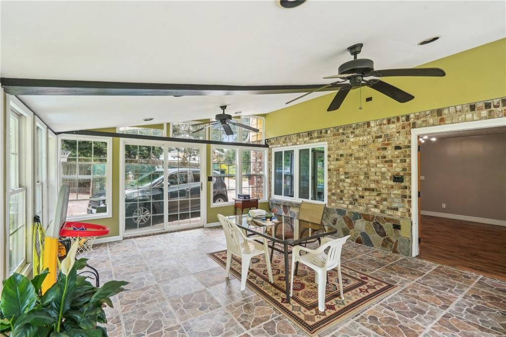 2201 Colonial Oak Way, Stone Mountain, Georgia image 31
