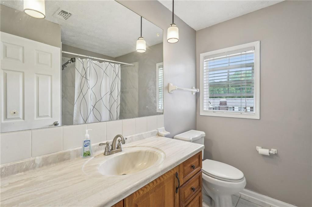 2201 Colonial Oak Way, Stone Mountain, Georgia image 12