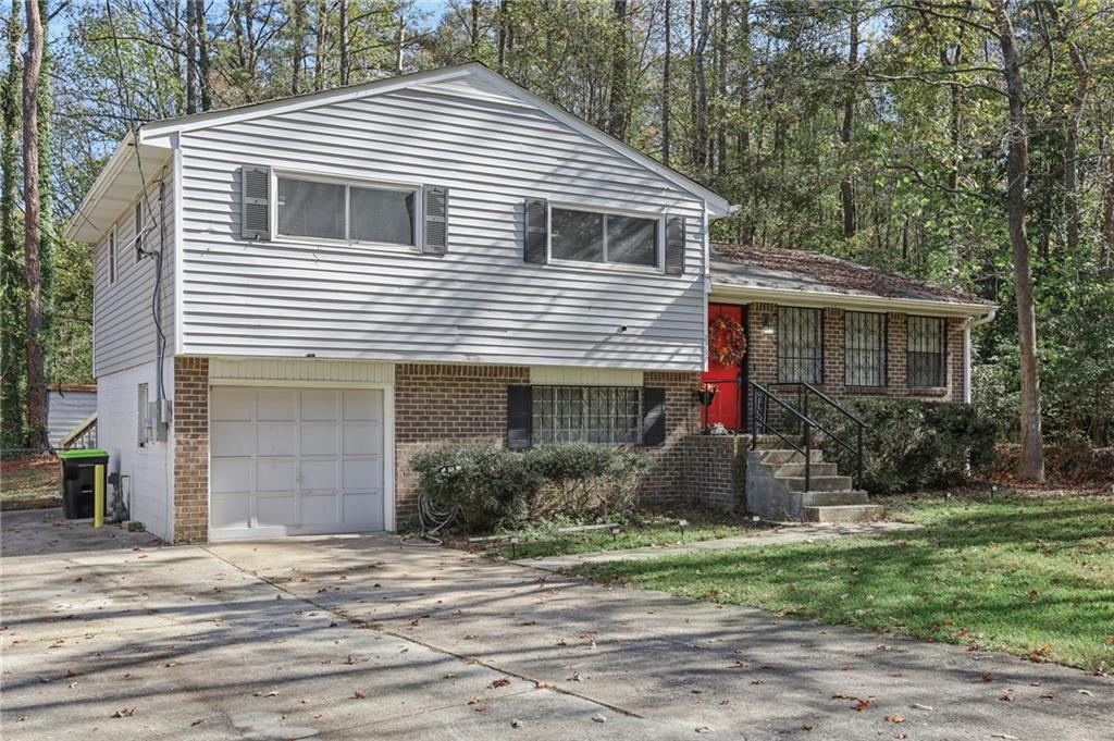 6292 Crestview Lane, Forest Park, Georgia image 2