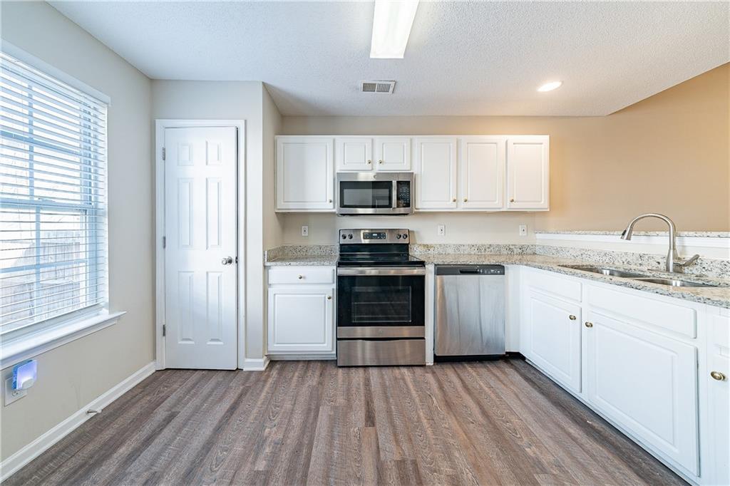 433 Kara Lane, Mcdonough, Georgia image 3