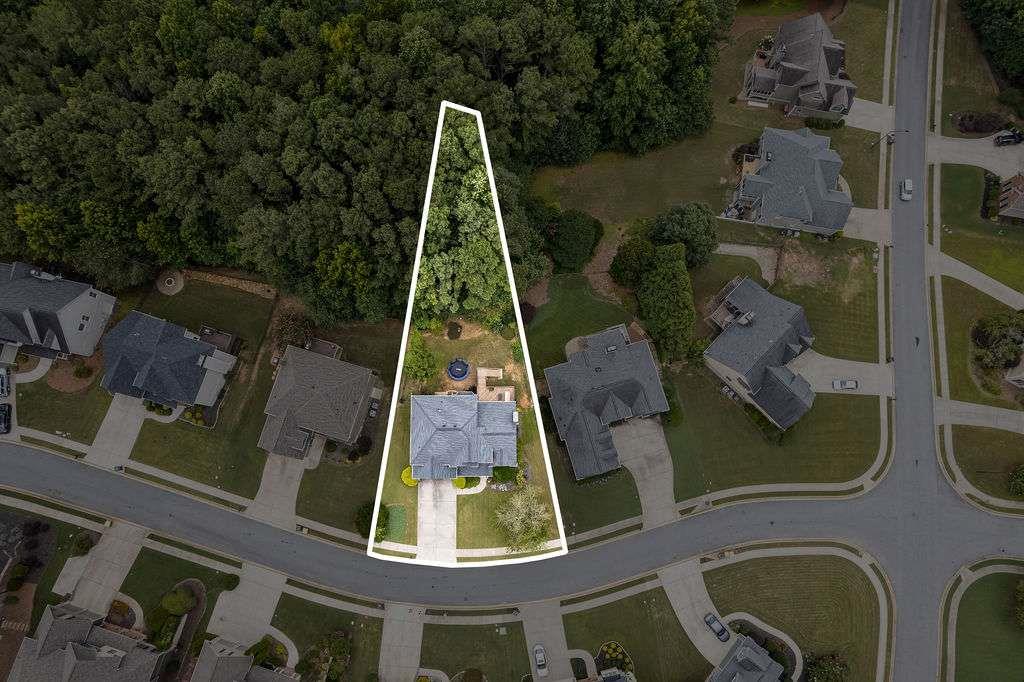 44 Copper Leaf Way