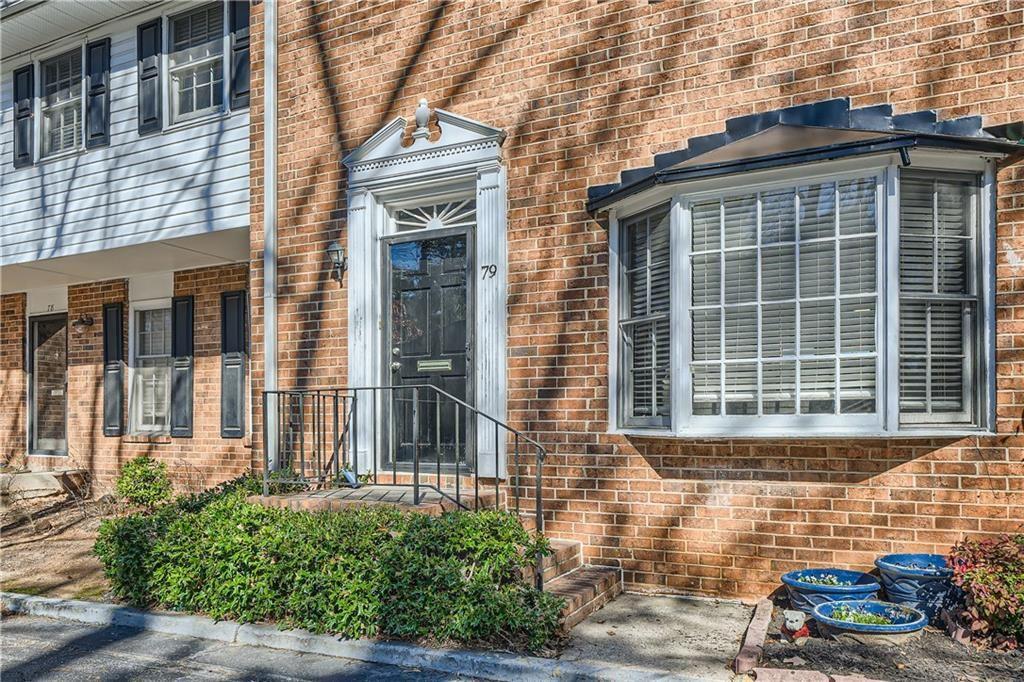 6520 Roswell Road 79