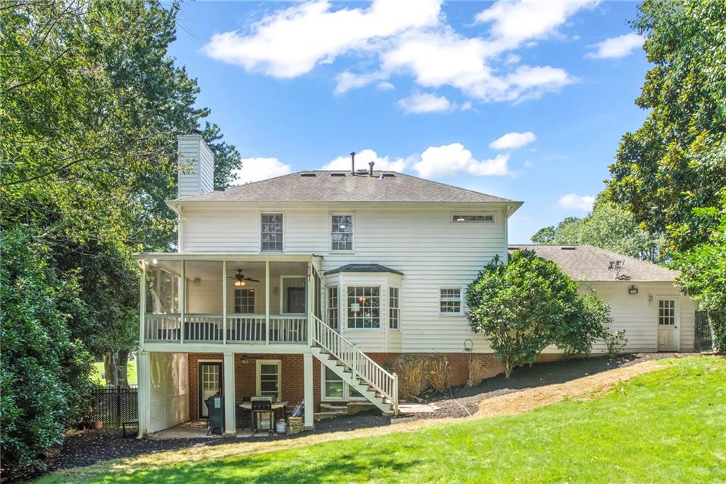 3201 Lakeridge Drive SE