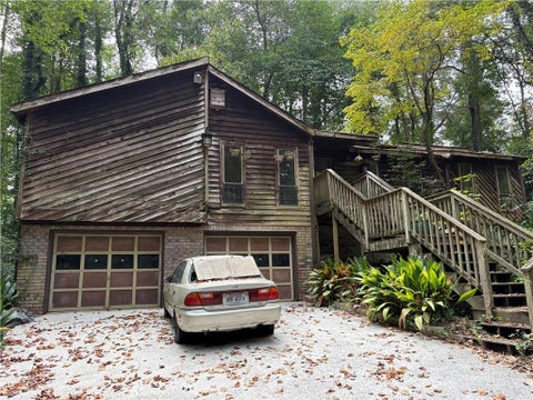 Homes For Sale - 619 The General Avenue<br/> Woodstock, GA 30189