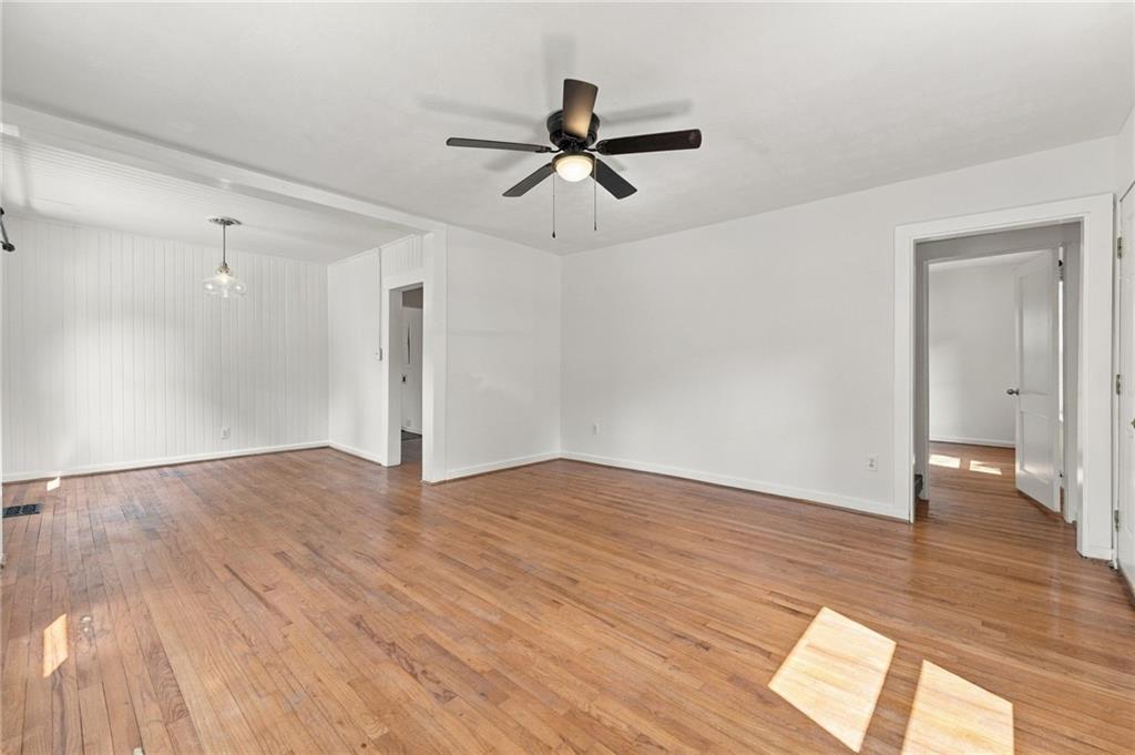 1666 May Avenue SE