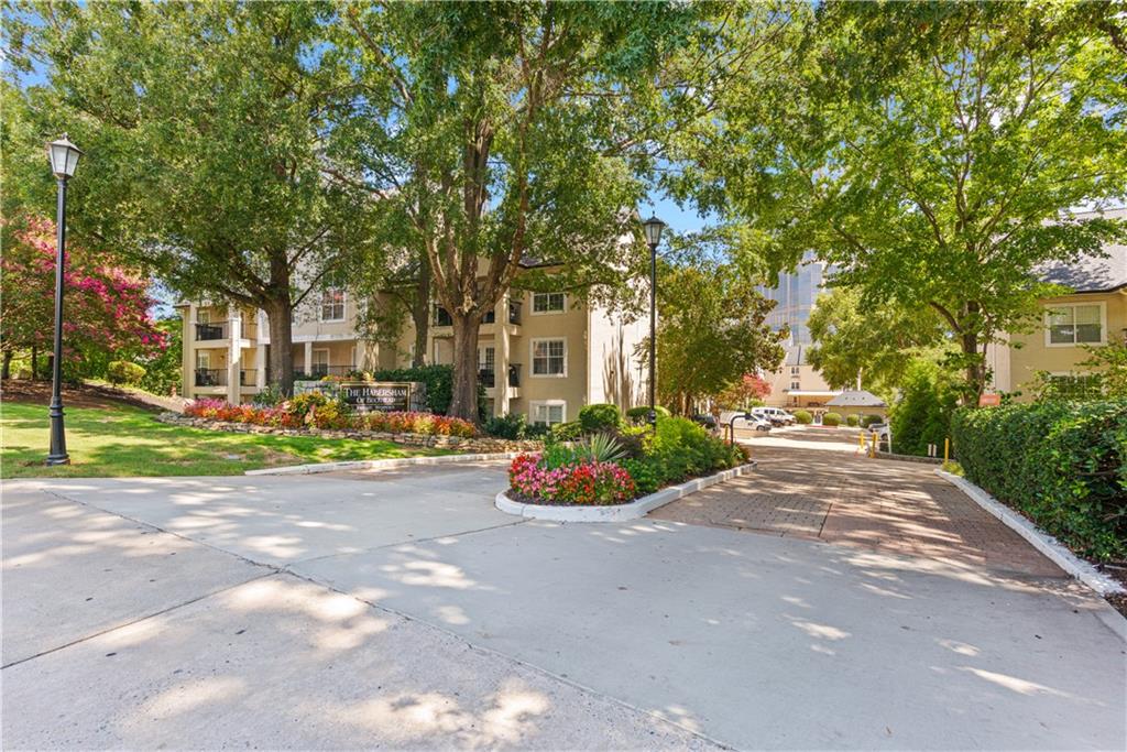 3655 Habersham Road NE 315