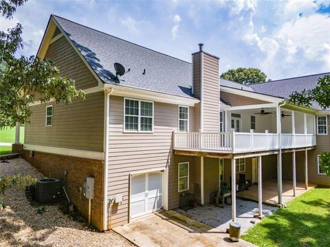 A home in Douglasville