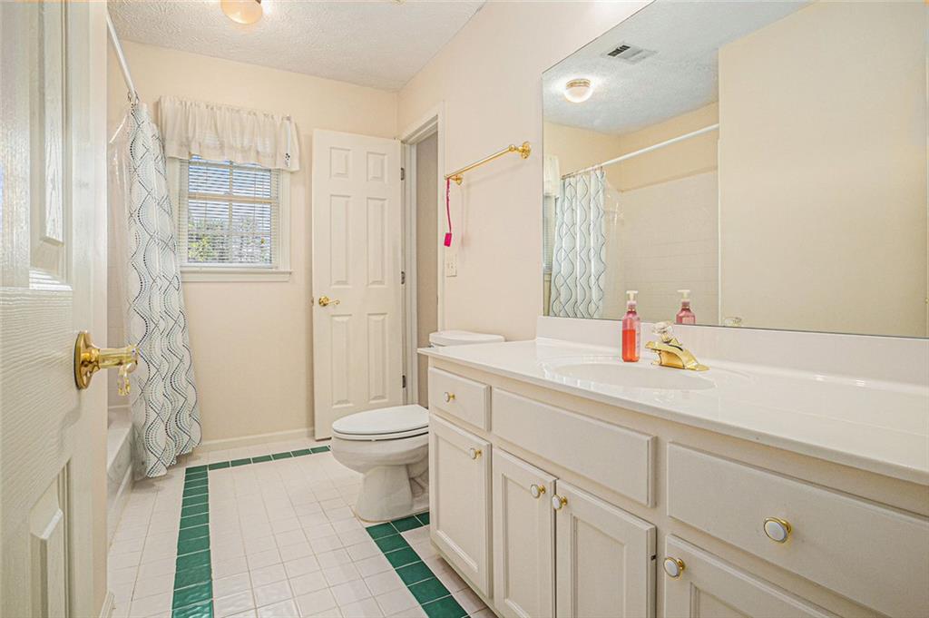 1644 Beaver Creek Lane, Snellville, Georgia image 25