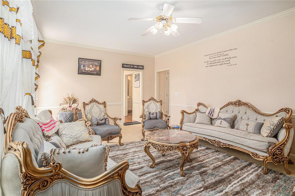 1644 Beaver Creek Lane, Snellville, Georgia image 6