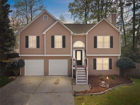 Homes For Sale - 2993 Everglades Court Court<br/> Acworth, GA 30101