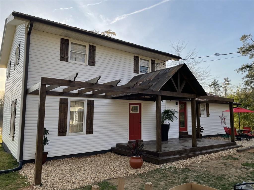 180 S RIVER Drive
