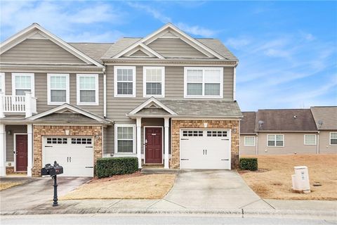 Townhouse For Sale - 7676 Rutgers Circle<br/> Fairburn, GA 30213