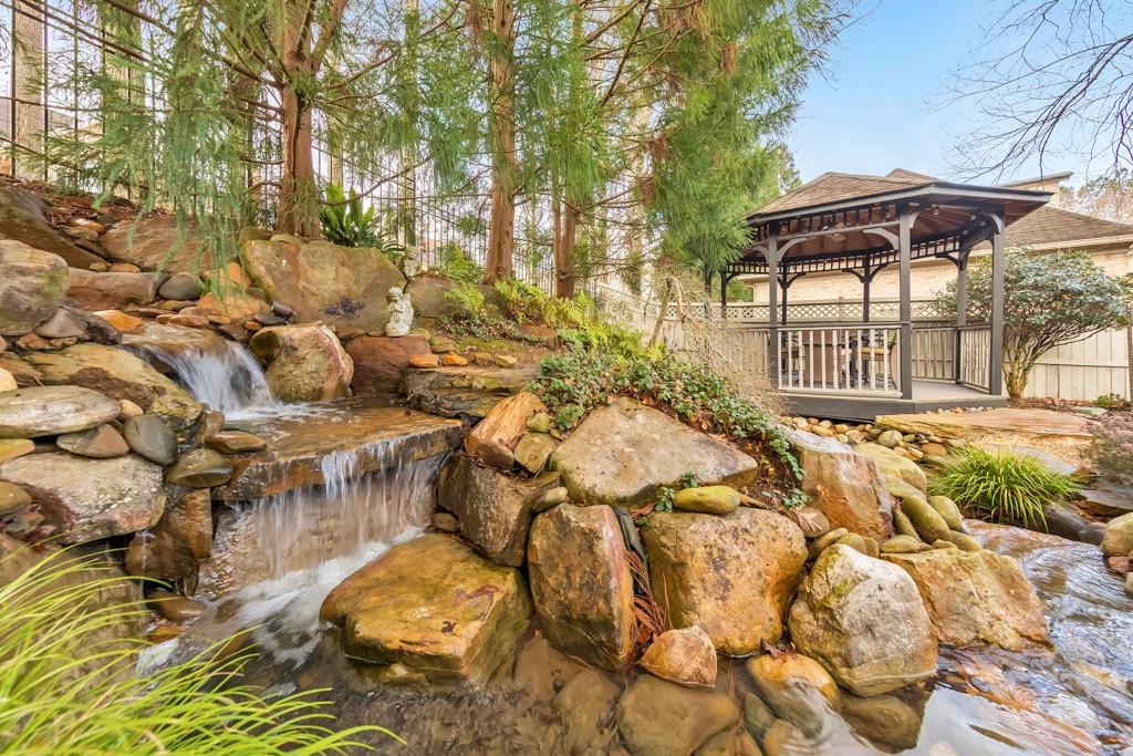 2160 Kensington Gates Drive NW