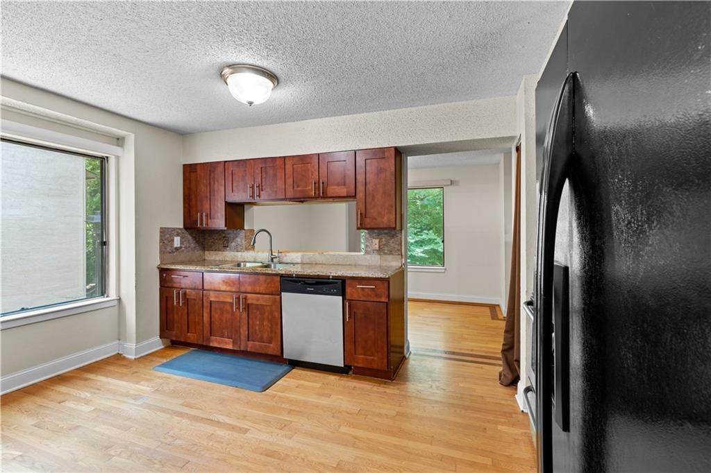 814 Seasons Parkway