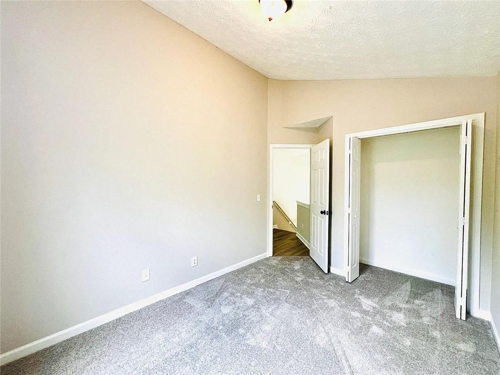 AVENSONG - Residential Lease