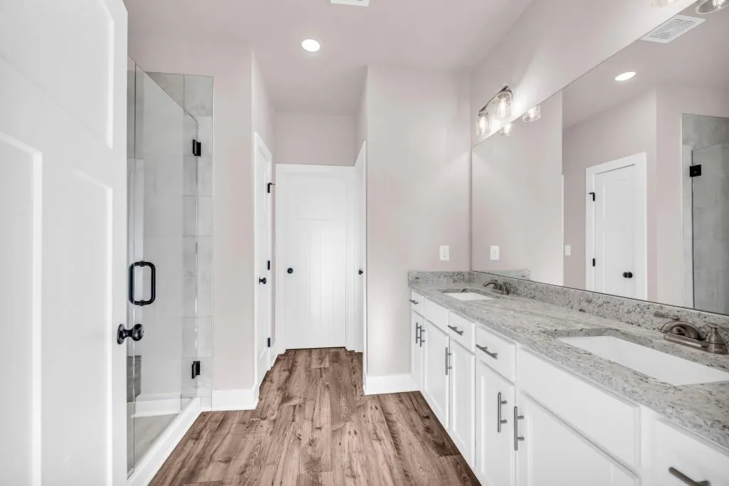 Hartwell, Georgia 30643, United States, 3 Bedrooms Bedrooms, ,3 BathroomsBathrooms,Residential,Active,37358