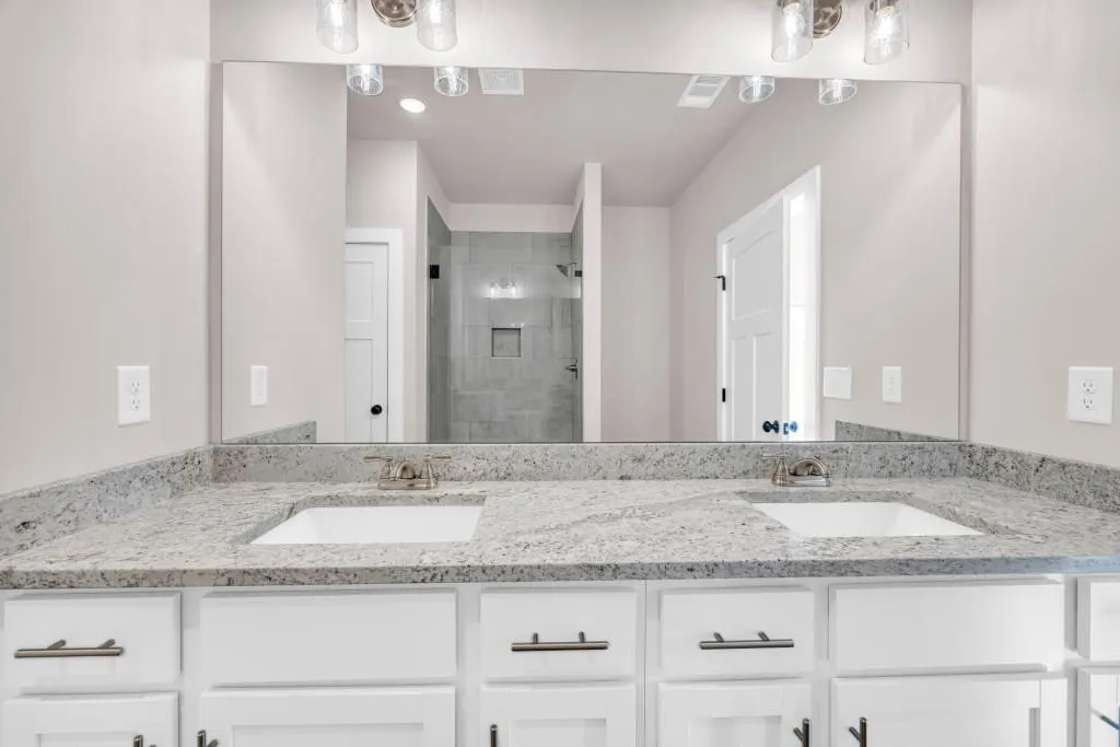 Hartwell, Georgia 30643, United States, 3 Bedrooms Bedrooms, ,3 BathroomsBathrooms,Residential,Active,37358