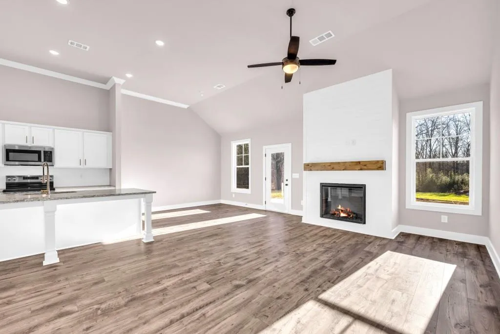 Hartwell, Georgia 30643, United States, 3 Bedrooms Bedrooms, ,3 BathroomsBathrooms,Residential,Active,37358