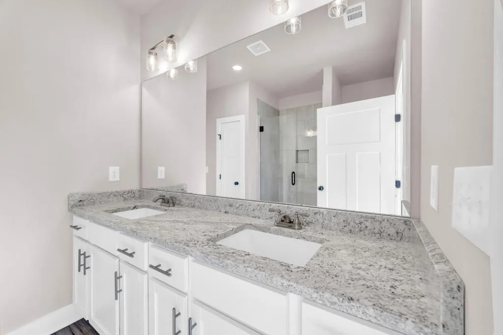 Hartwell, Georgia 30643, United States, 3 Bedrooms Bedrooms, ,3 BathroomsBathrooms,Residential,Active,37358