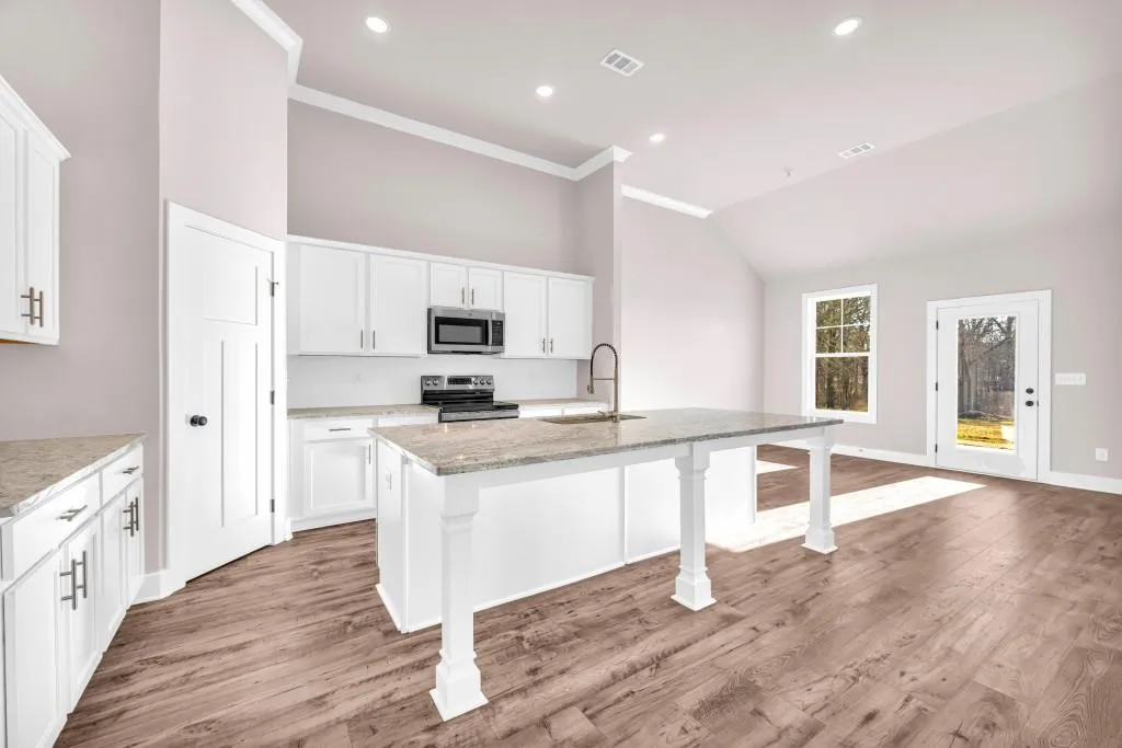 Hartwell, Georgia 30643, United States, 3 Bedrooms Bedrooms, ,3 BathroomsBathrooms,Residential,Active,37358