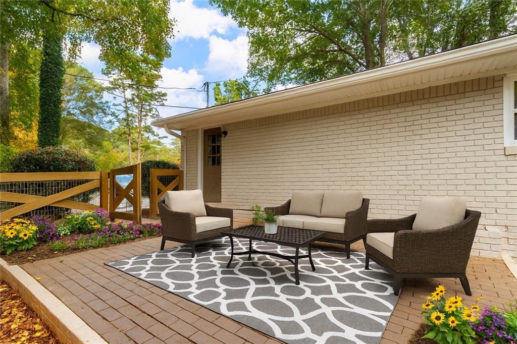 4306 Lake Forest Drive
