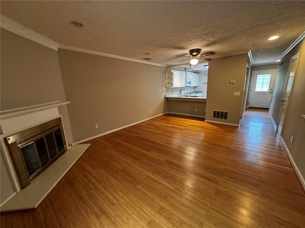 351 Oak Harbor Trail