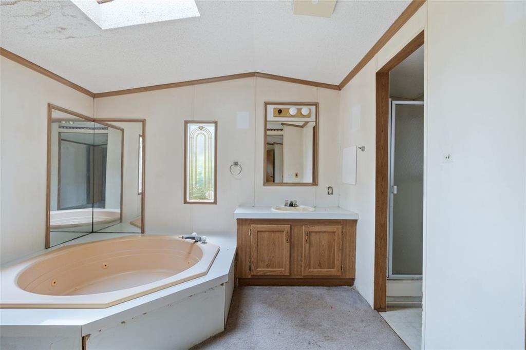 4934 Pickys Hollow SE