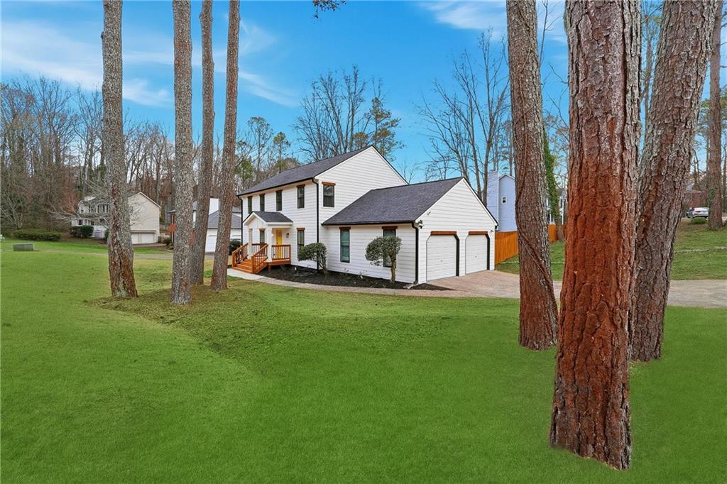 2348 Marneil Drive NE