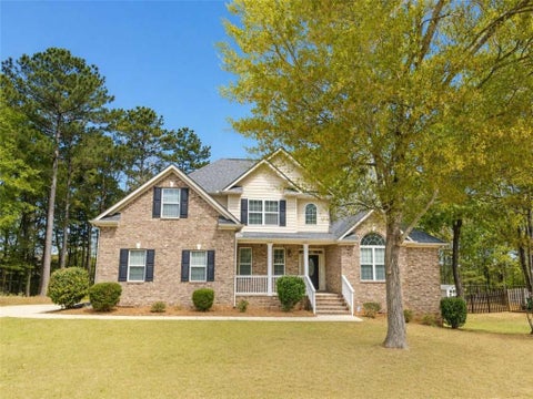 Homes For Sale - 147 Nobility Lane<br/> Mcdonough, GA 30252