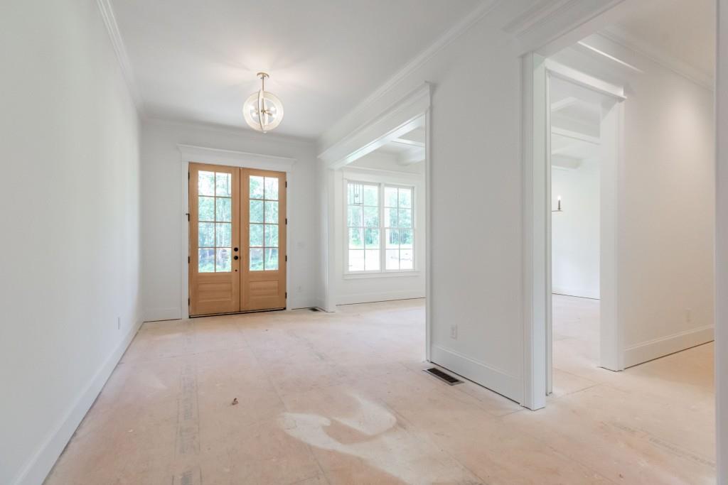 410 Iroquois Court