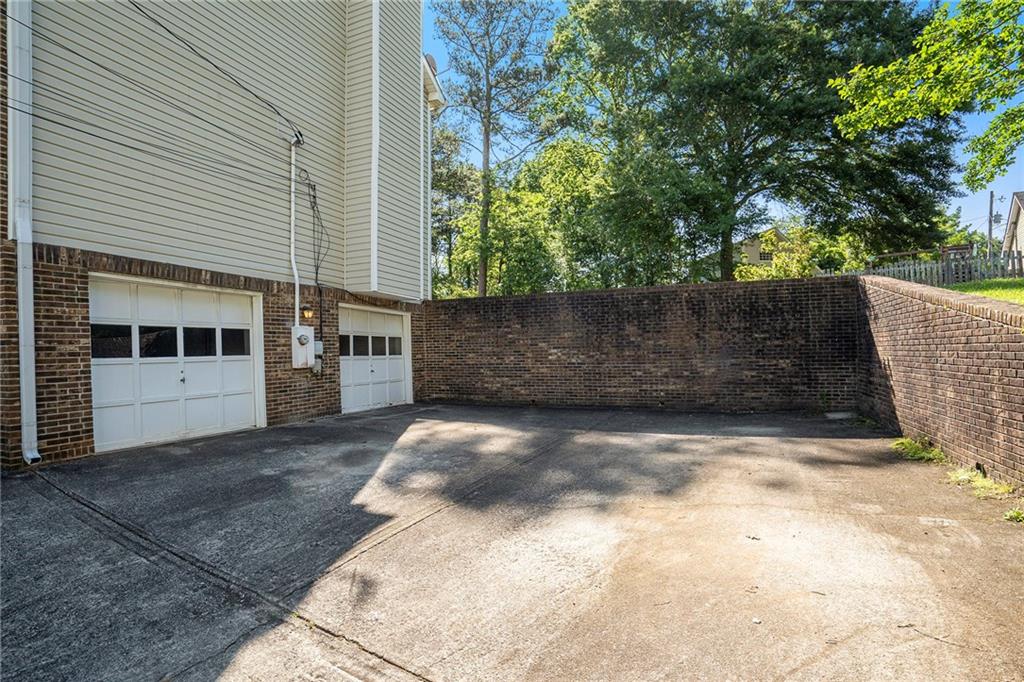 2260 Deer Oaks Trail
