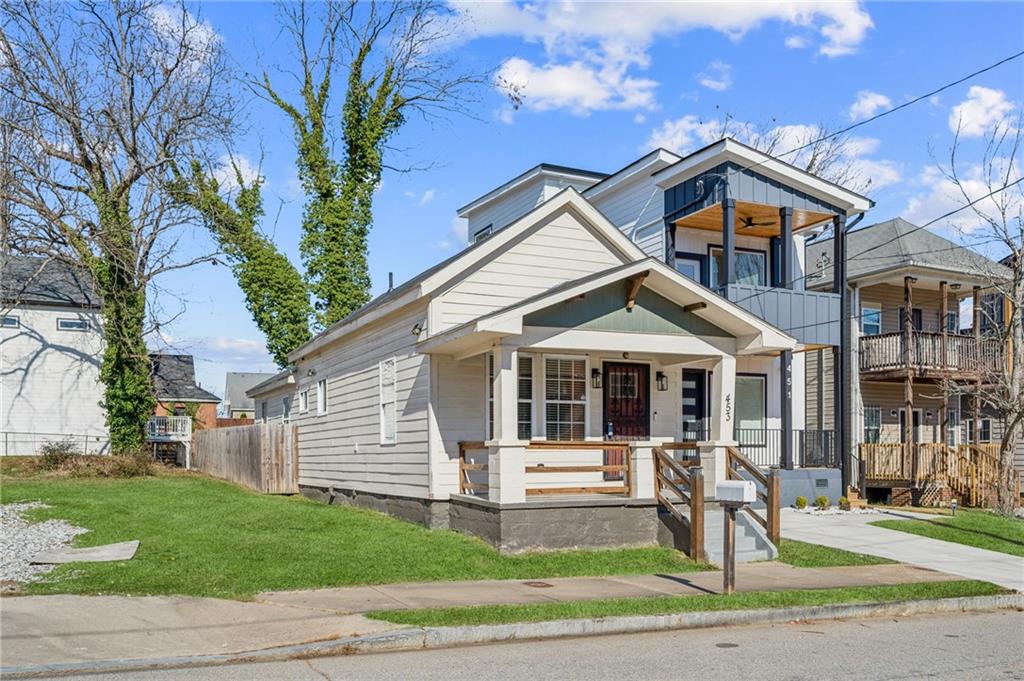 453 Mary Street SW