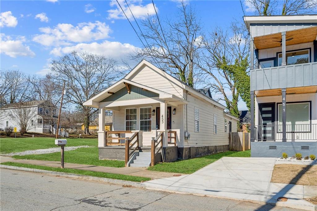 453 Mary Street SW
