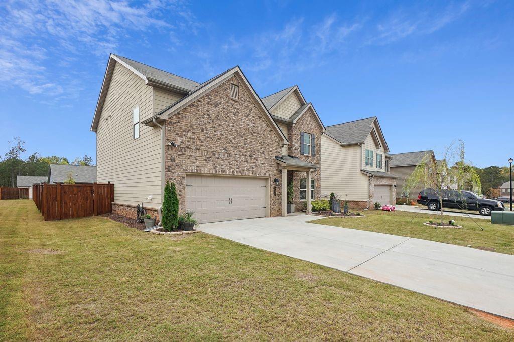 824 Lakehaven Lane, Loganville, Georgia image 3