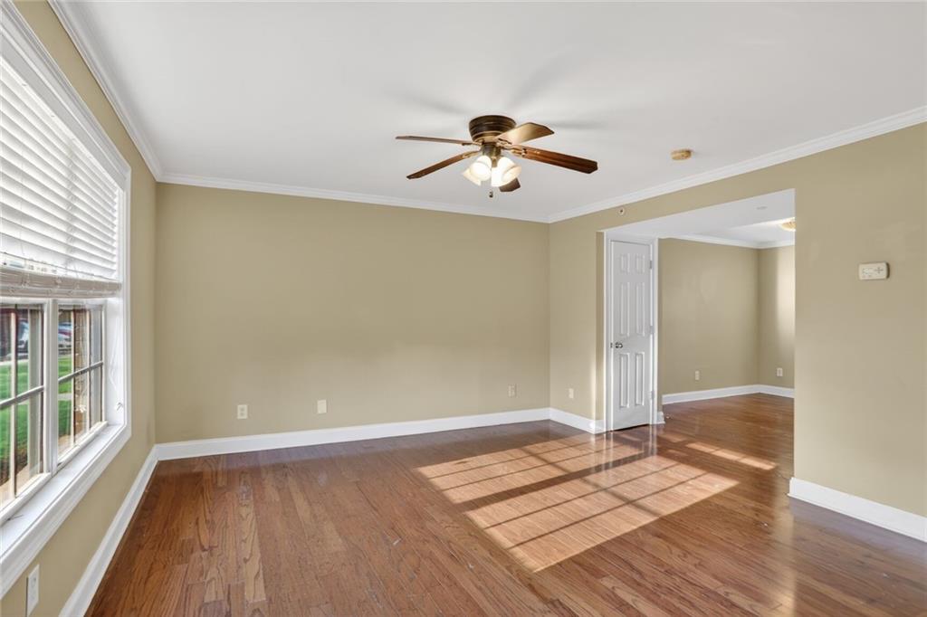 37 Villa Court SE