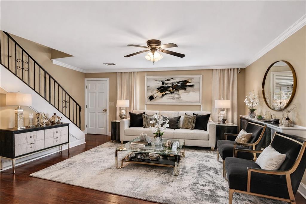 37 Villa Court SE