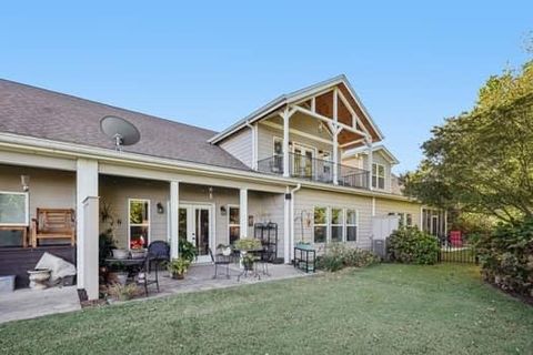 A home in Dahlonega