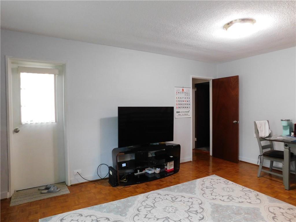 300 Peachtree Street NE 18L