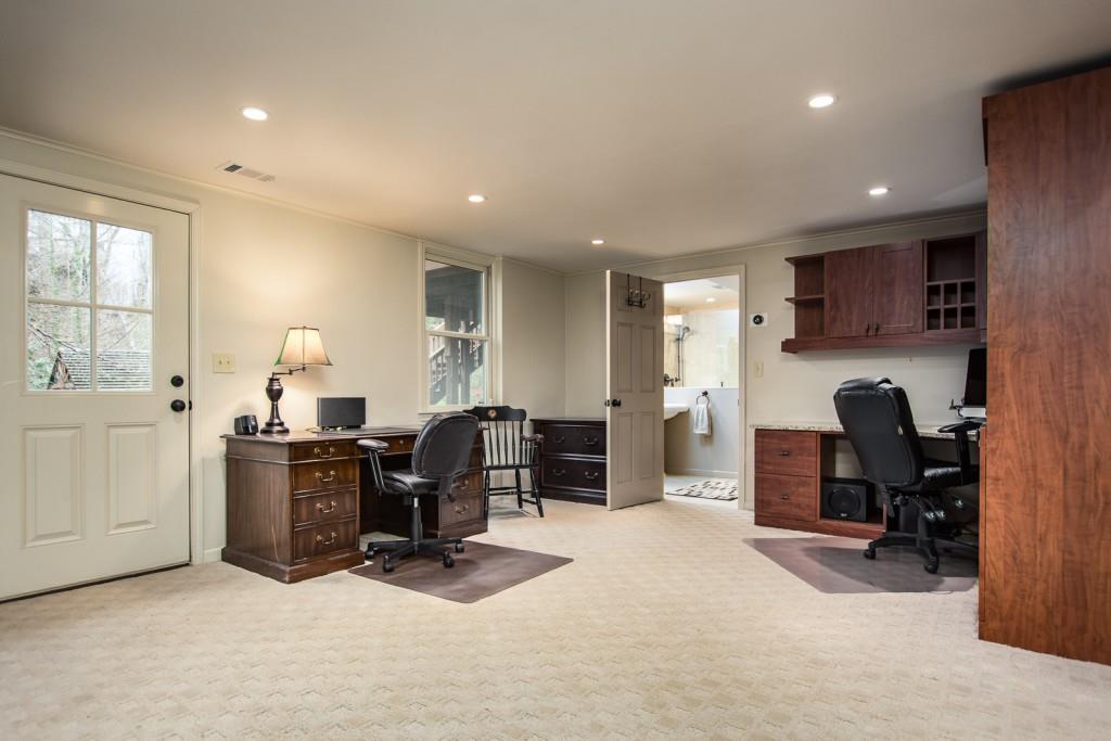 Byrnwyck - Residential Lease