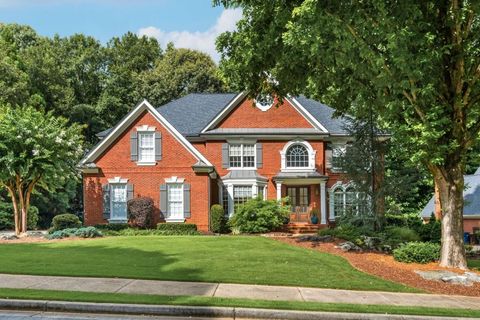 Homes For Sale - 335 N Saint Phillip Lane<br/> Fulton County, Alpharetta, GA 30022