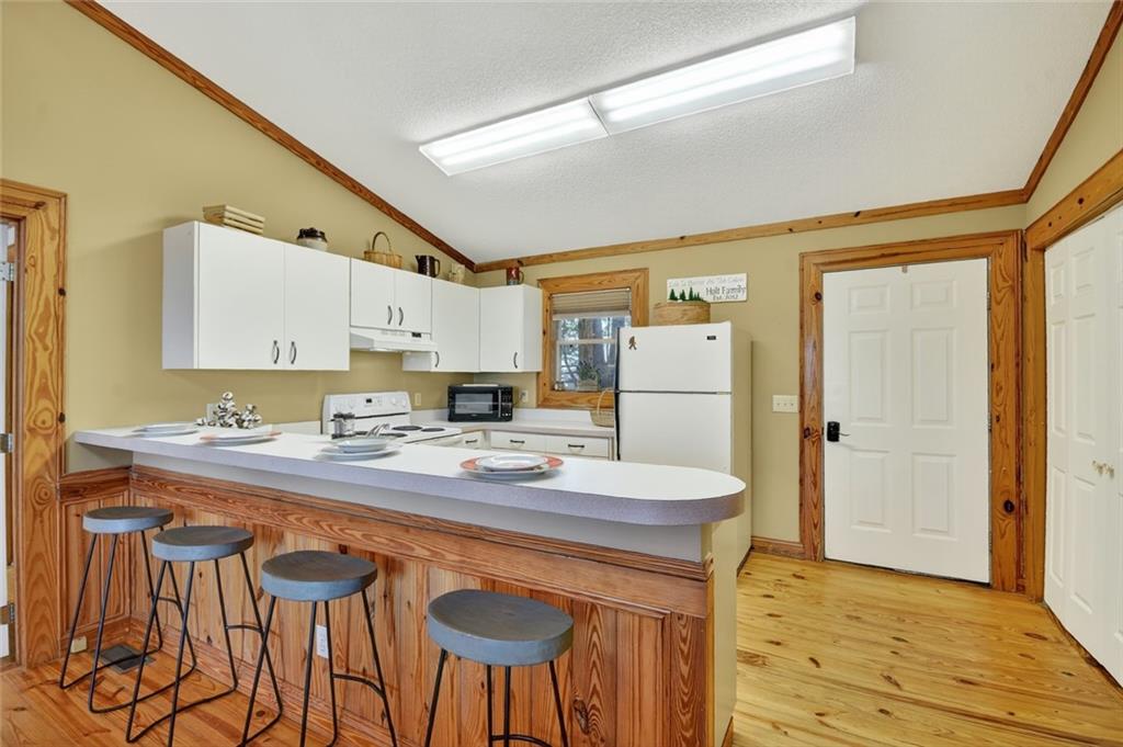 1689 Walnut Ridge
