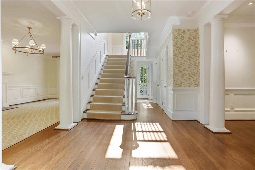 37 Montgomery Ferry Drive NE