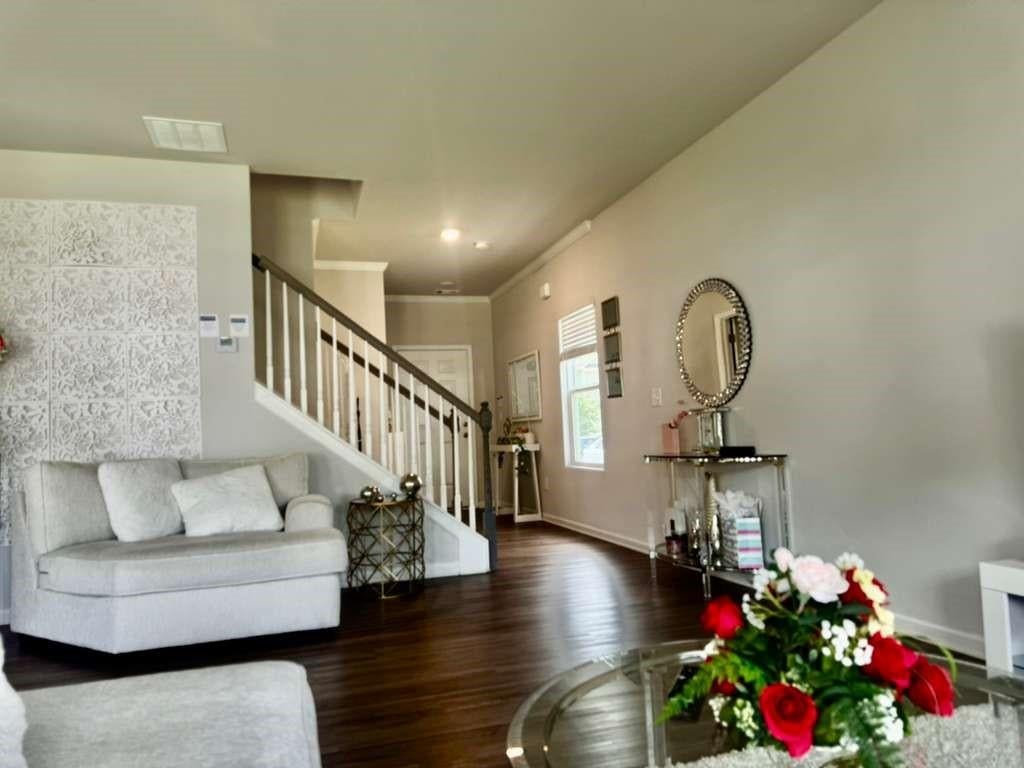 4895 Hillstone Drive