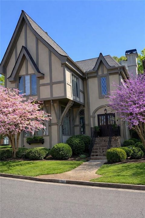 Townhouse For Sale - 264 Summerour Vale<br/> Johns Creek, GA 30097