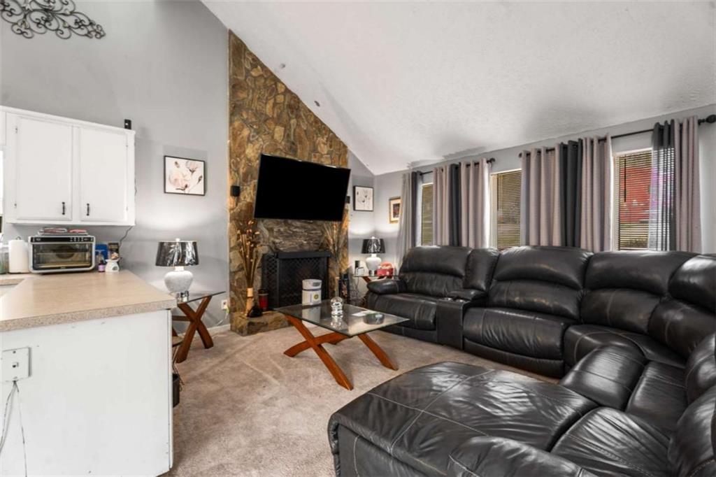 3747 Junior Lane