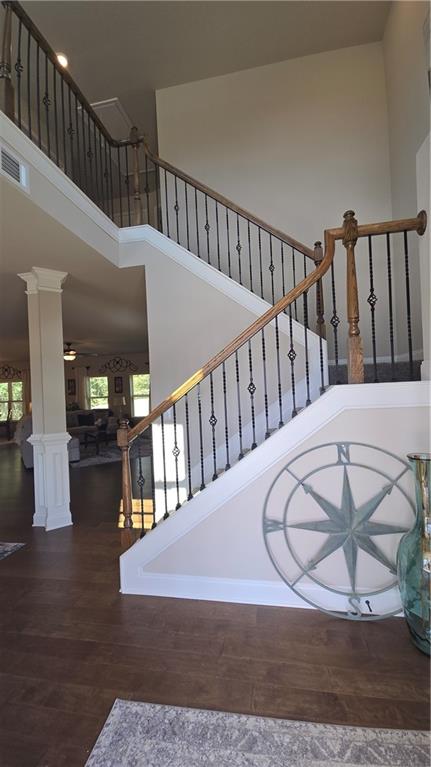 986 Lakeview Oaks Court