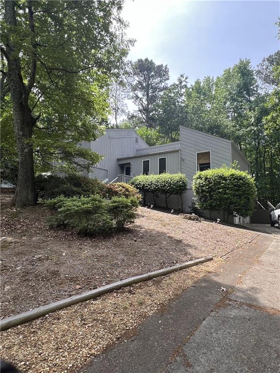 3090 Alberta Drive