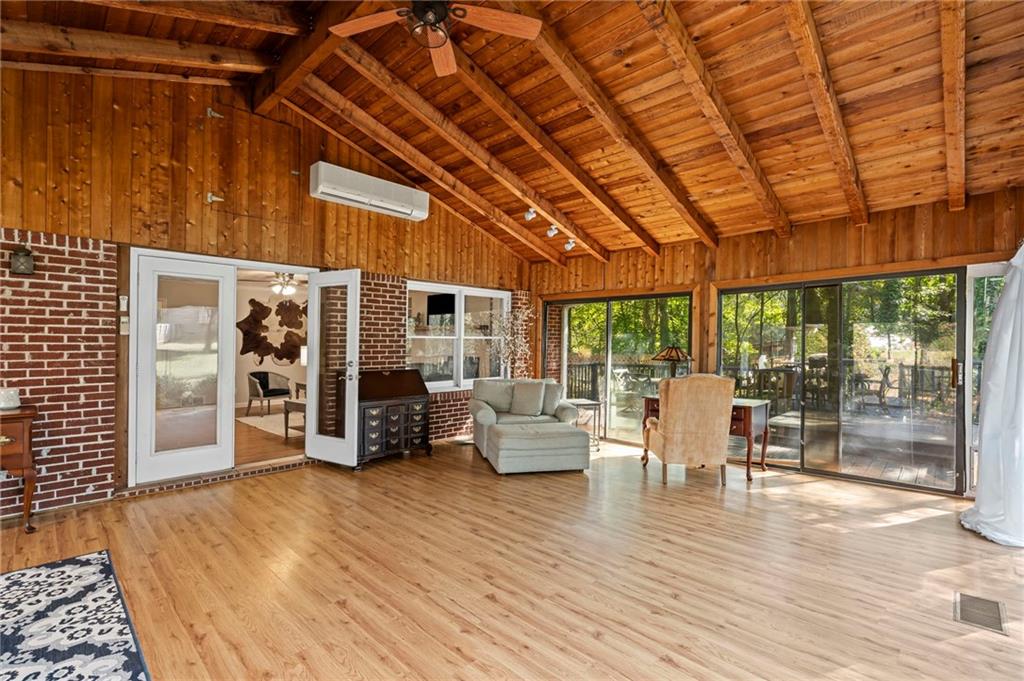 Greenwood Acres - Residential