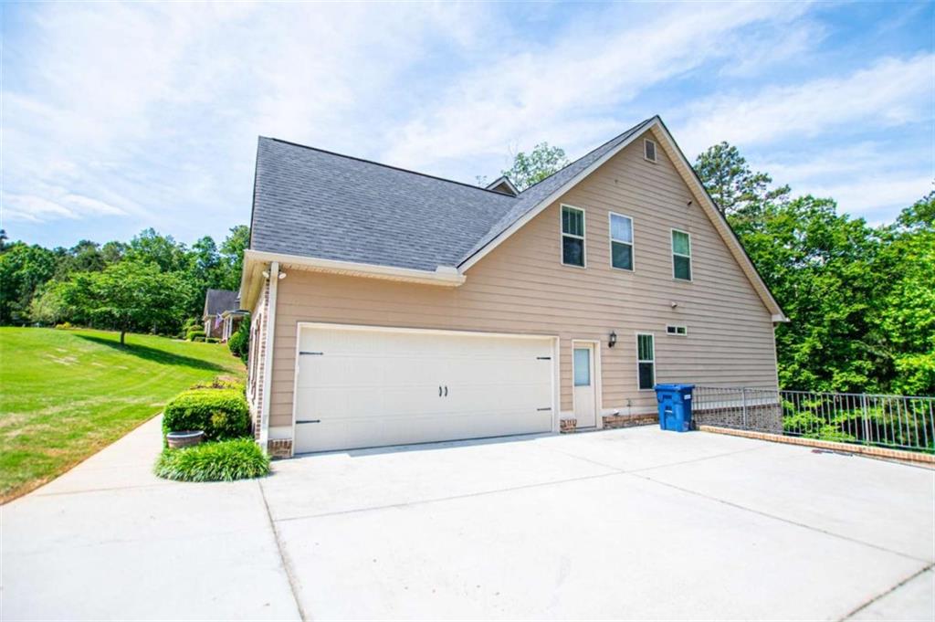7660 Brookcrest Court